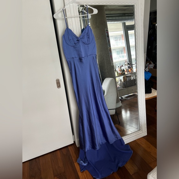NEW WITH TAGS* Blue Silky Maxi Mermaid Dress Size 14 - Picture 4 of 12